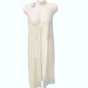 Lira 100% VISCOSE Duster Edwin Top  NWT!🌸Crochet Detail, Front Hooks